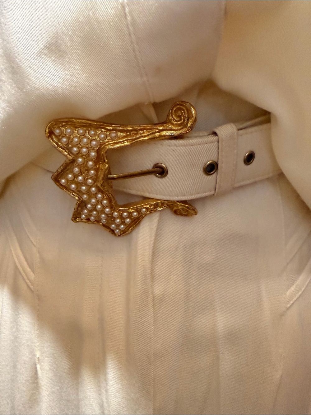 VTG 2Pc Pearl & Gold Embellished Pant Set from Cache’s Gold Label Era - Picture 4 of 8